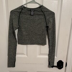 PINK Victoria's Secret Gray Long Sleeve Crop Top